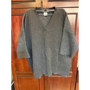 Cabi Forty Winds Gray Short Sleeve V-neck Sweater Cotton Blend Size M